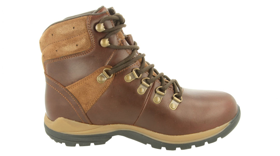 Botas de montaña DB Nebraska de ajuste ancho para mujer