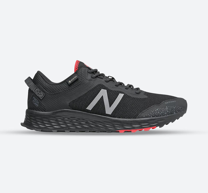 Hombre Wide Fit New Balance MTARISGB impermeable GORE-TEX Trainers