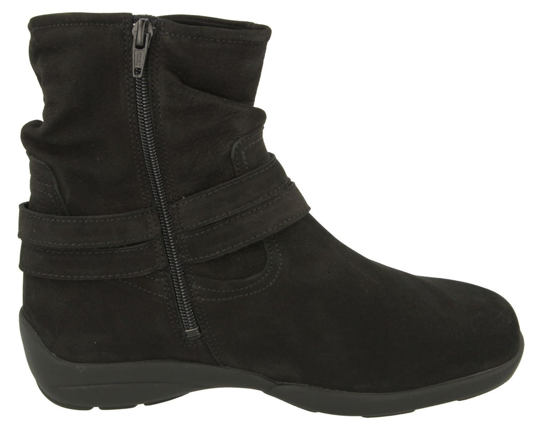 Botas DB Winifred de ajuste ancho para mujer