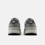 Women's Wide Fit New Balance MW880CA6 Walking/Running Trainers