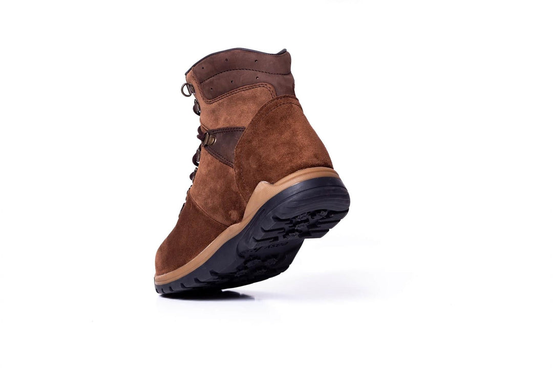 Botas de montaña DB Nebraska de ajuste ancho para mujer